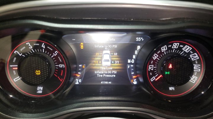 Dodge Challenger SXT 2020