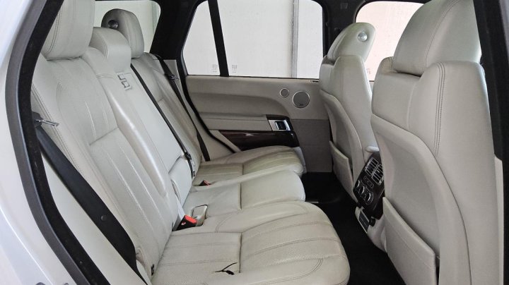 Land Rover Range Rover HSE 2017