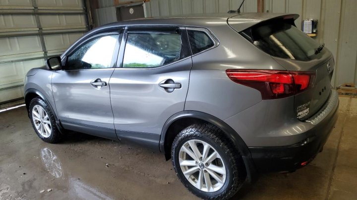 Nissan Rogue Sport S 2019