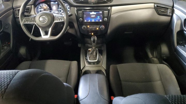 Nissan Rogue Sport S 2019