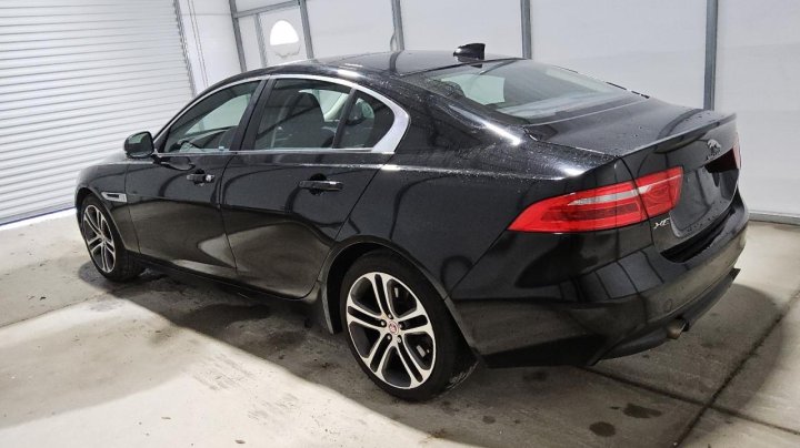 Jaguar XE  2018