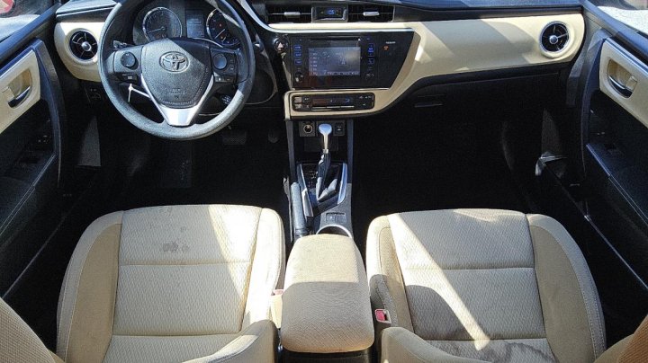 Toyota Corolla L 2017
