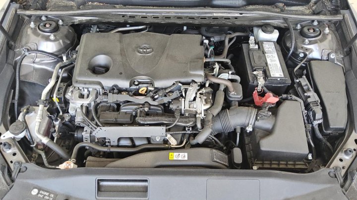 Toyota Camry SE 2020