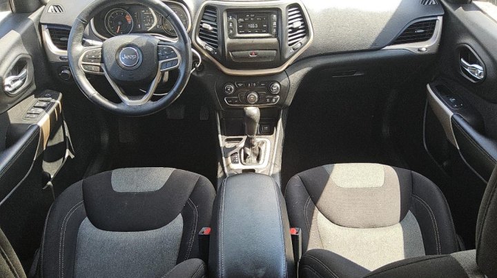 JEEP Cherokee SPORT 2017