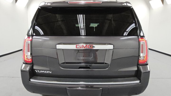 GMC YUKON DENALI 2017