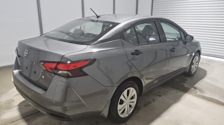 Nissan Versa S 2025