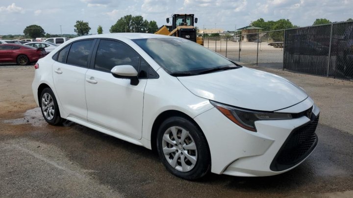 Toyota Corolla LE 2022
