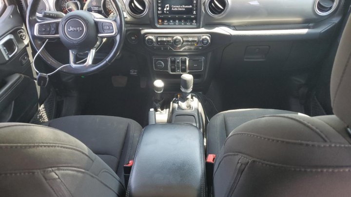 JEEP WRANGLER UNLIMITED SAHARA 2020