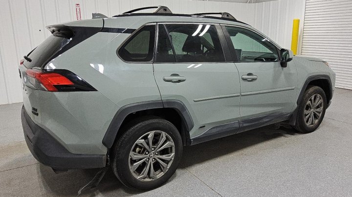 Toyota RAV4 XLE PREMIUM 2022