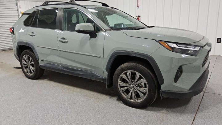 Toyota RAV4 XLE PREMIUM 2022