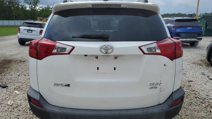 Toyota RAV4 XLE 2015
