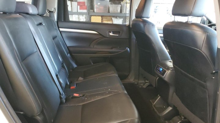 Toyota Highlander XLE 2016