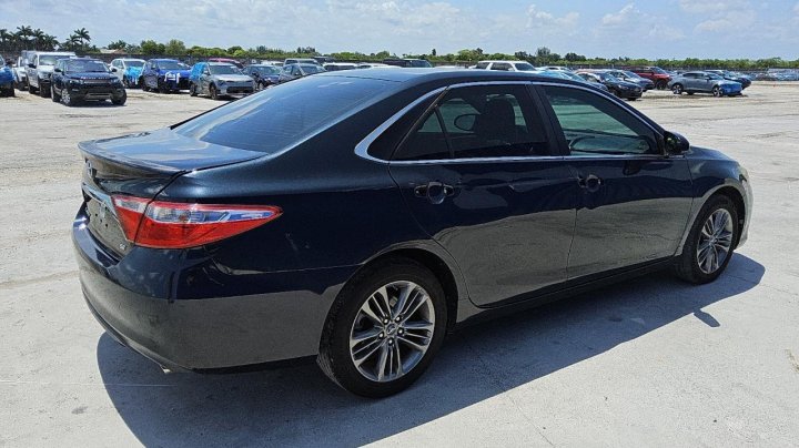 Toyota Camry LE 2016