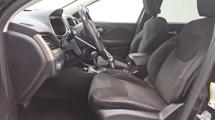 JEEP Cherokee LATITUDE 2015