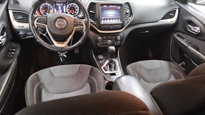 JEEP Cherokee LATITUDE 2015