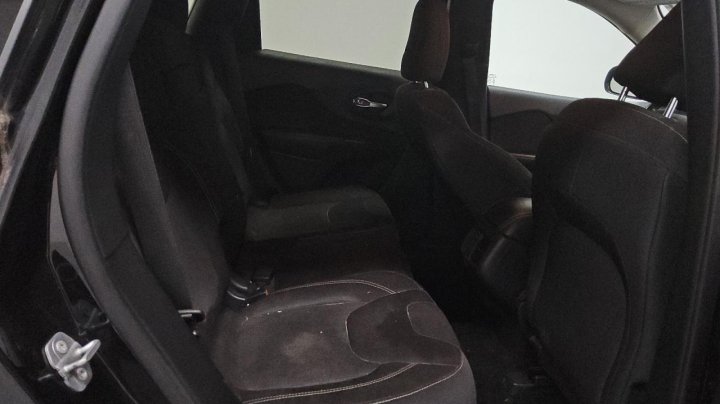 JEEP Cherokee LATITUDE 2015