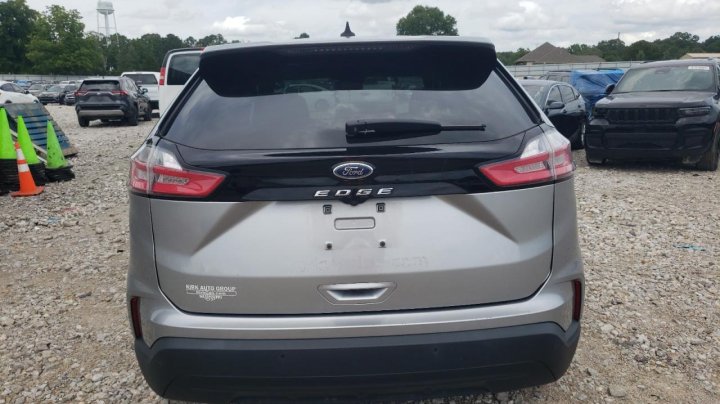 Ford EDGE SE 2021