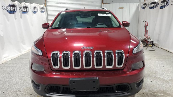 JEEP Cherokee LATITUDE 2018