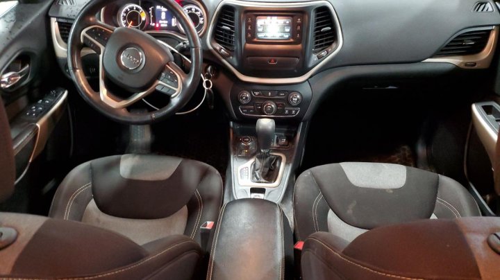 JEEP Cherokee LATITUDE 2018