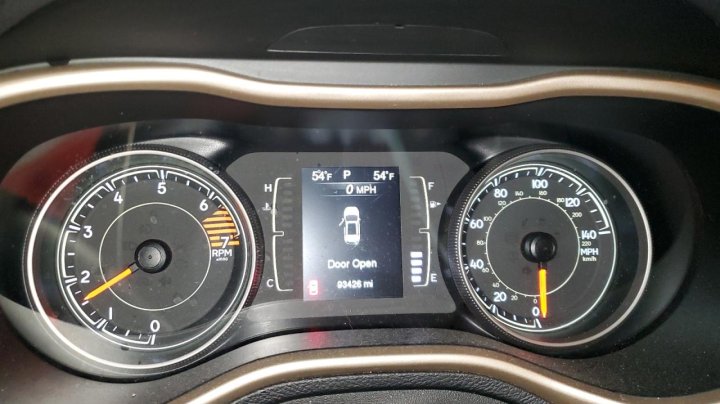 JEEP Cherokee LATITUDE 2018