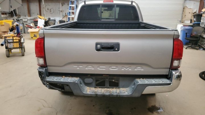 Toyota TACOMA ACCESS CAB 2018