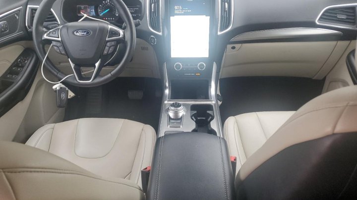 Ford EDGE TITANIUM 2022