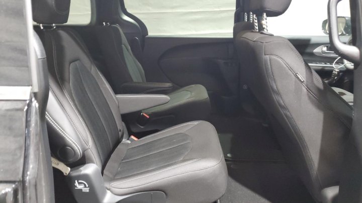 CHRYSLER Pacifica TOURING 2024