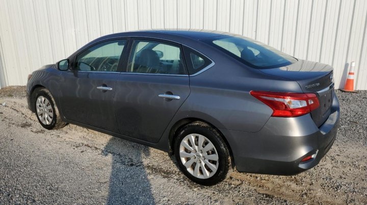 Nissan Sentra S 2018