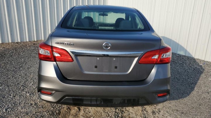 Nissan Sentra S 2018