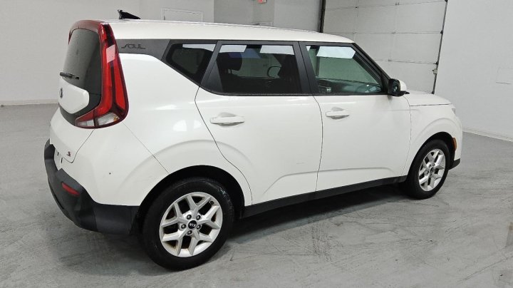 KIA Soul LX 2021
