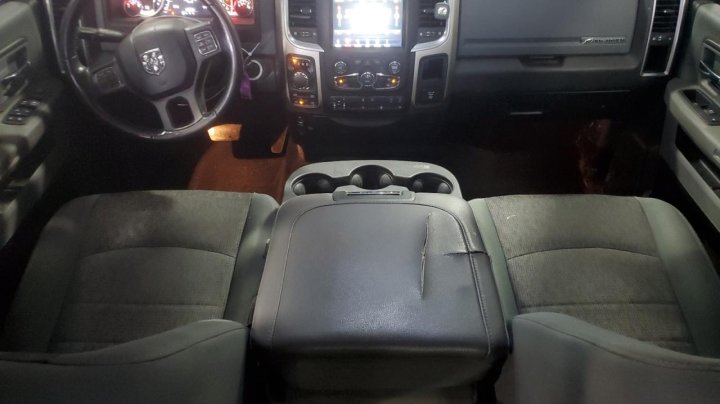RAM 1500 SLT 2018
