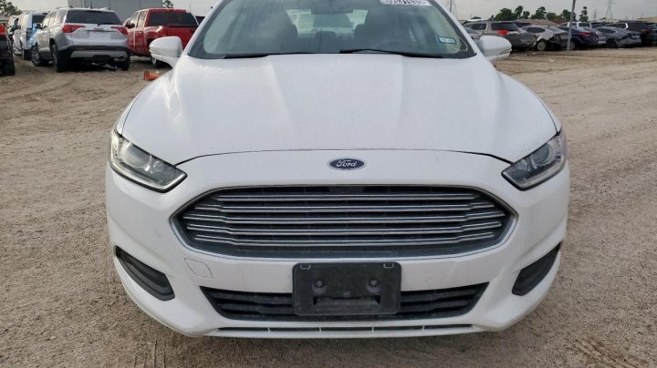 Ford FUSION  2016