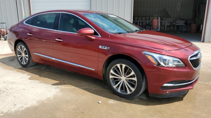 Buick Lacrosse  2017