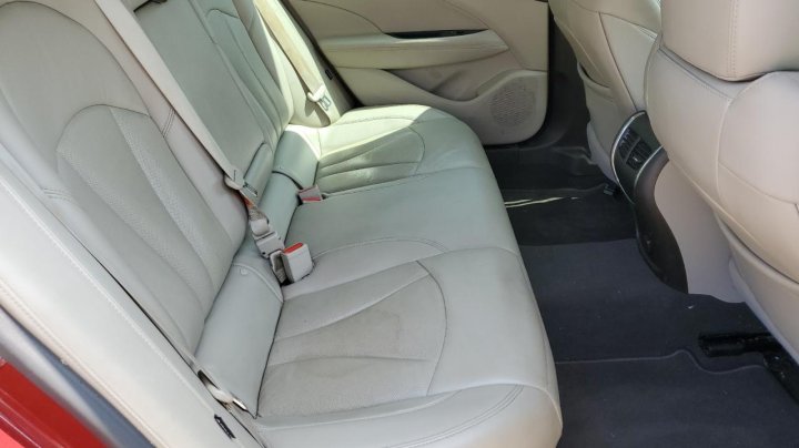 Buick Lacrosse  2017