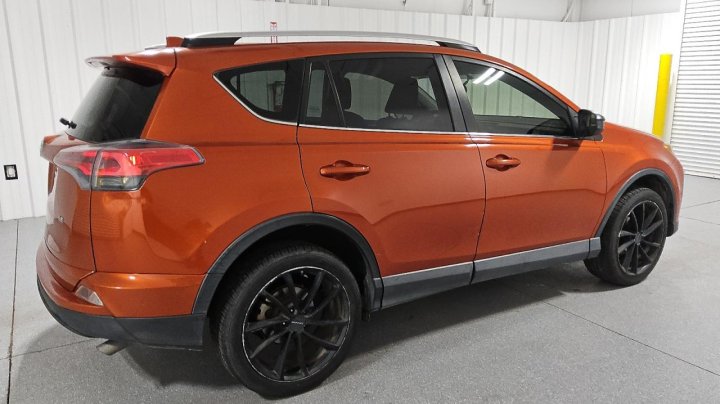 Toyota RAV4  2016