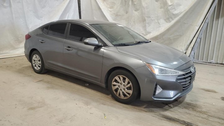 Hyundai Elantra  2019