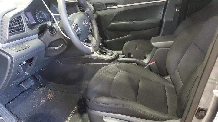 Hyundai Elantra  2019