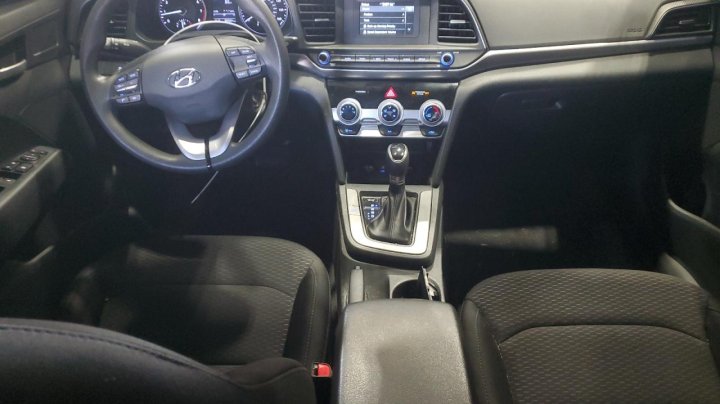 Hyundai Elantra  2019