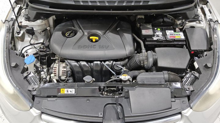 Hyundai Elantra  2016