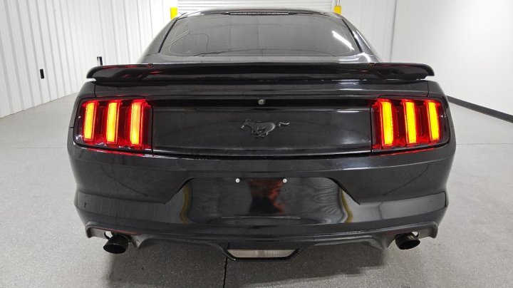 Ford MUSTANG  2016