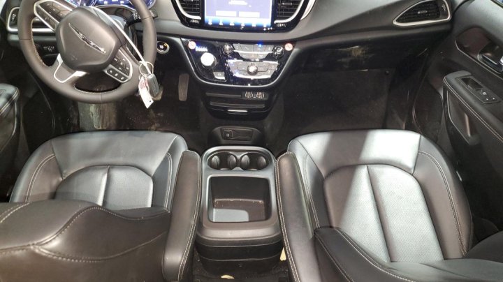CHRYSLER Pacifica  2025