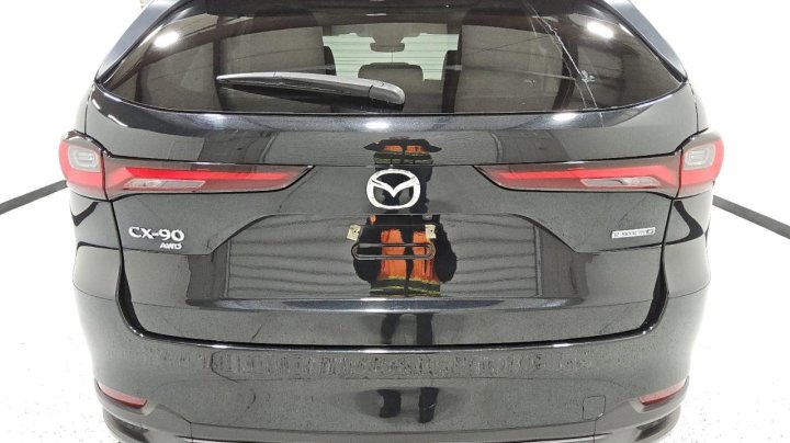 Mazda CX-90  2024