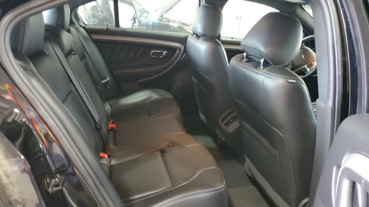Ford TAURUS  2019