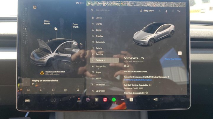 Tesla Model 3  2025
