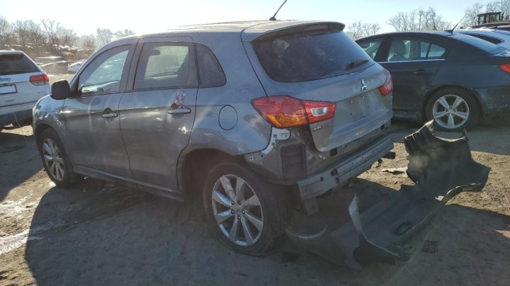 Mitsubishi OUTLANDER SPORT  2015