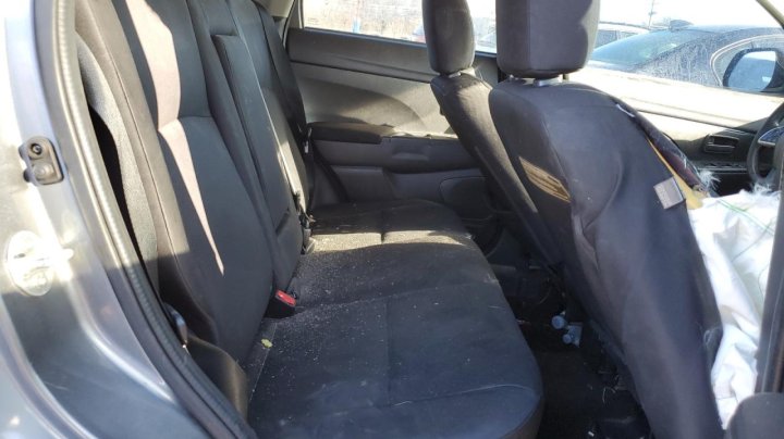 Mitsubishi OUTLANDER SPORT  2015