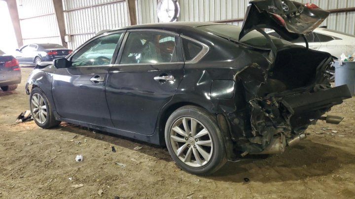 Nissan Altima  2016