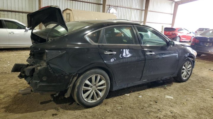 Nissan Altima  2016