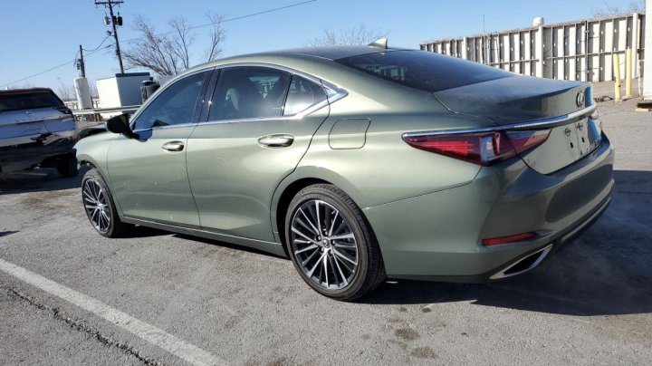 Lexus ES  2024