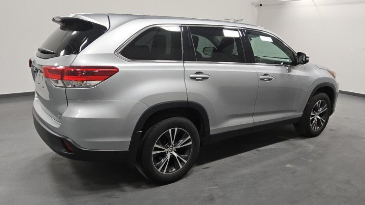 Toyota Highlander  2019